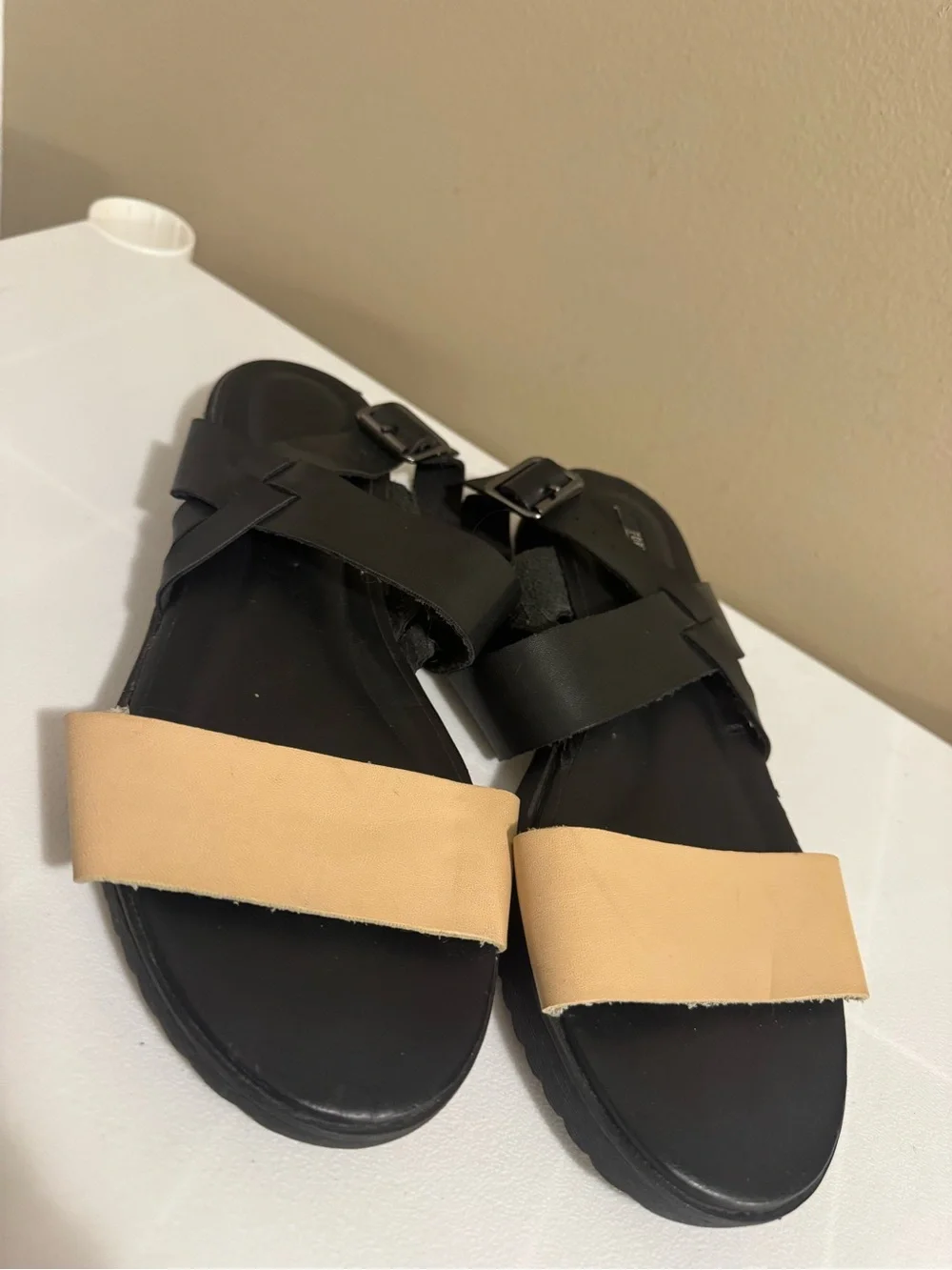 Forever 21 Black & Beige Sandals